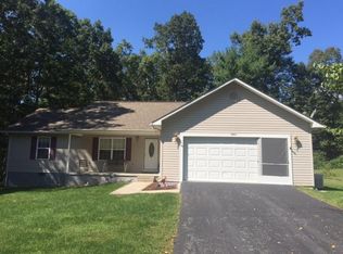 2063 Tres Cir, Crossville, TN 38572