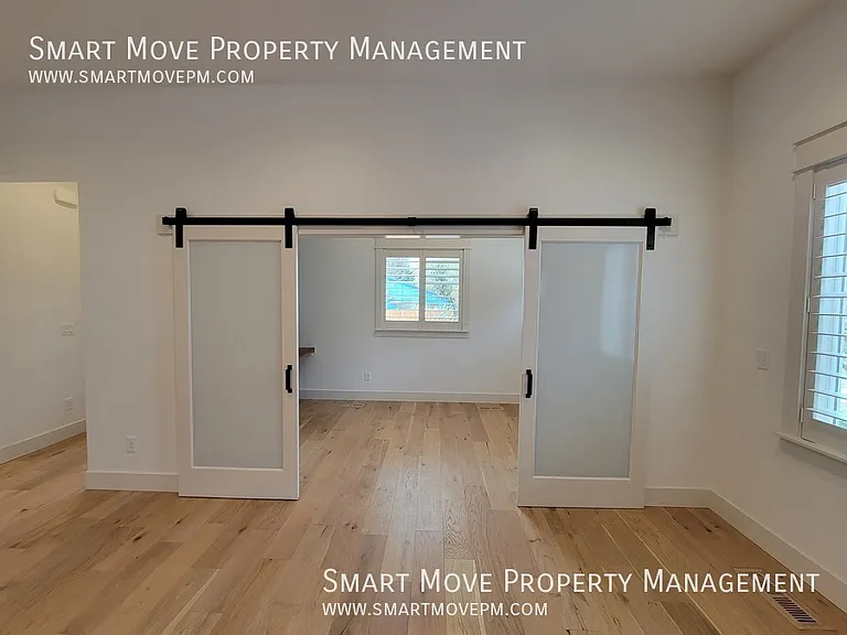 2463 N Ashgrove Ln — Photo 8