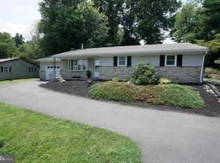 1385 Chestnut Grove Rd, Pottstown, PA 19464