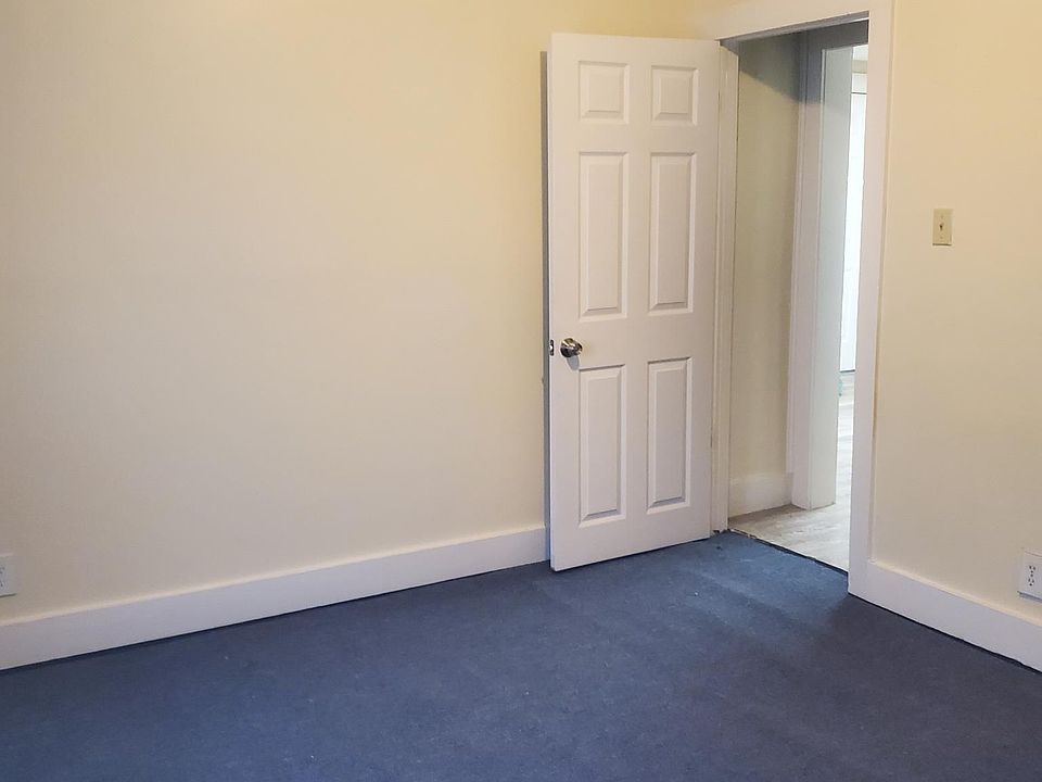 2nd image of 41 Green Ave #1B