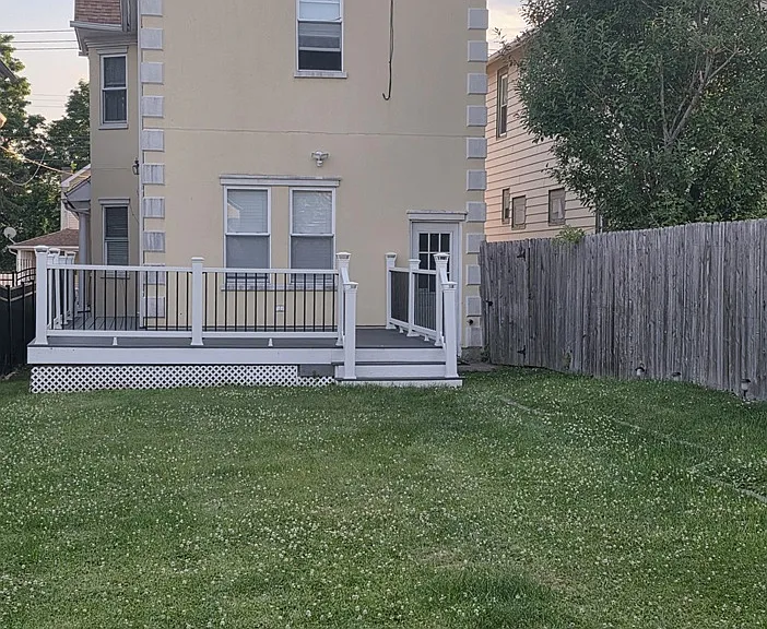 411 Bennett St — Photo 23