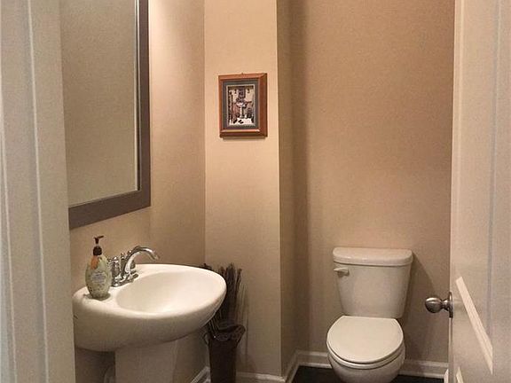 5th image of 1032 Haley Woods Ct