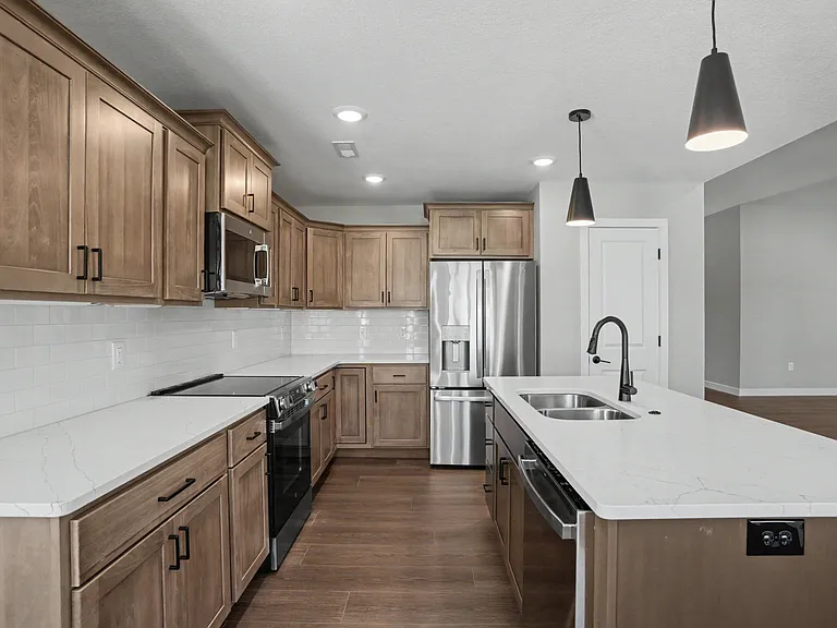 1816 Wes Milligan Ln — Photo 8