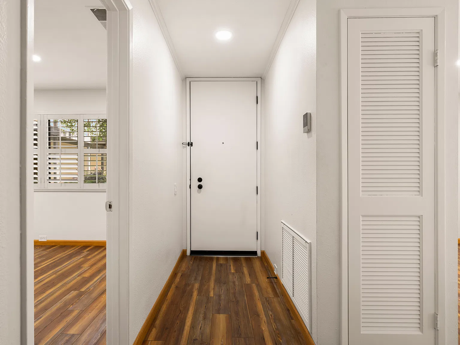 1 bed, 1.0 bath, 682 sqft, $1,945 — Photo 3