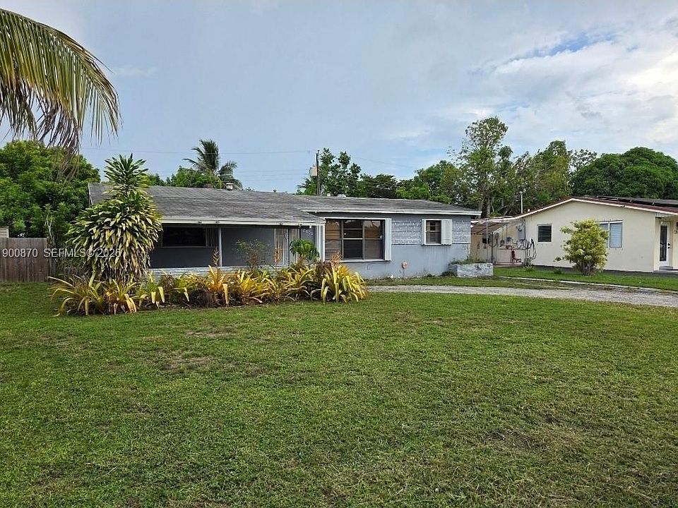 1st image of 2401 Largo Dr