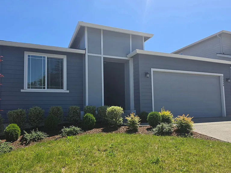 23386 Arbors Terrace Rd NE — Photo 1