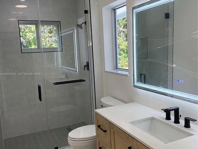 9840 SW 69th Ave — Photo 12