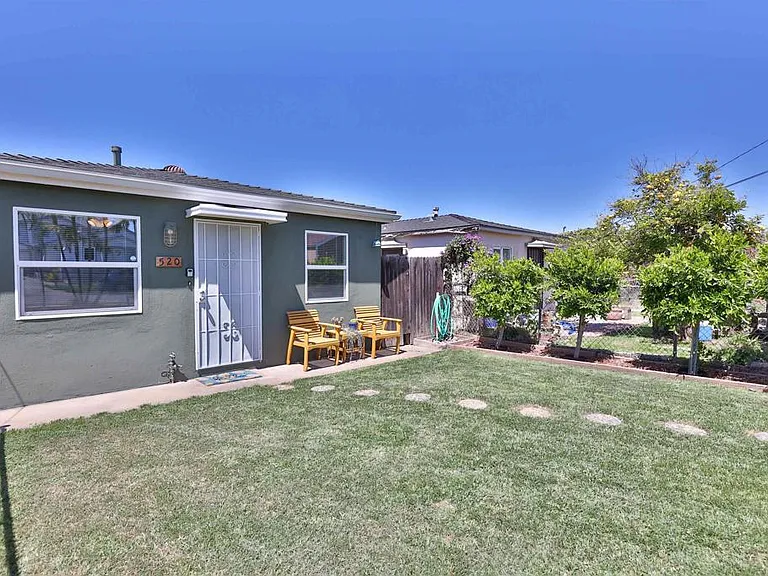520 Delaware St — Photo 28