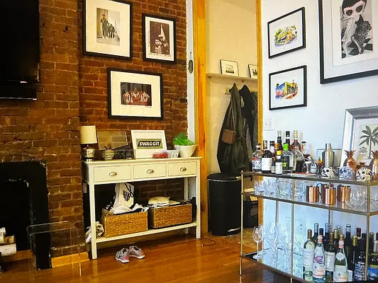 Rented by Centric New York | media 12