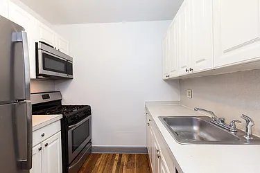 Rented by Brooklyn Heights Real Estate Inc