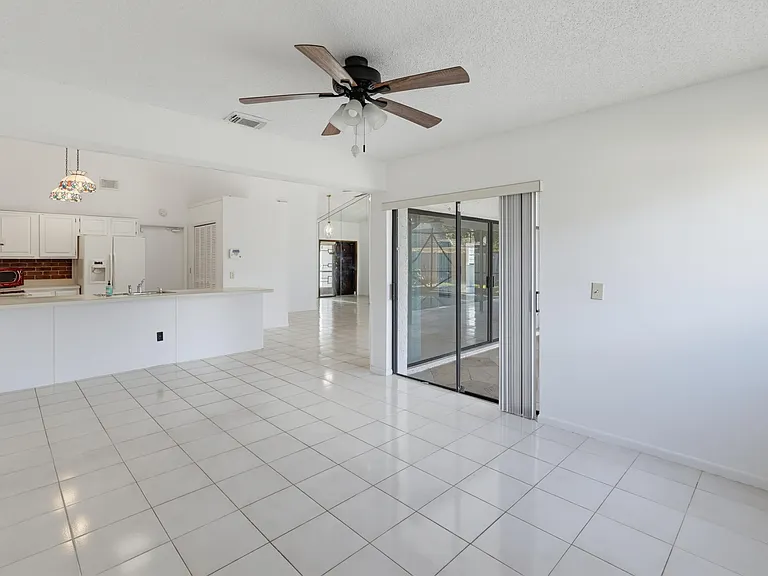 6846 Bianchini Cir — Photo 8