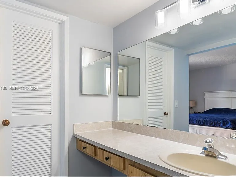 825 Egret Cir #110 — Photo 24
