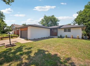5747 E 25th Pl, Tulsa, OK 74114