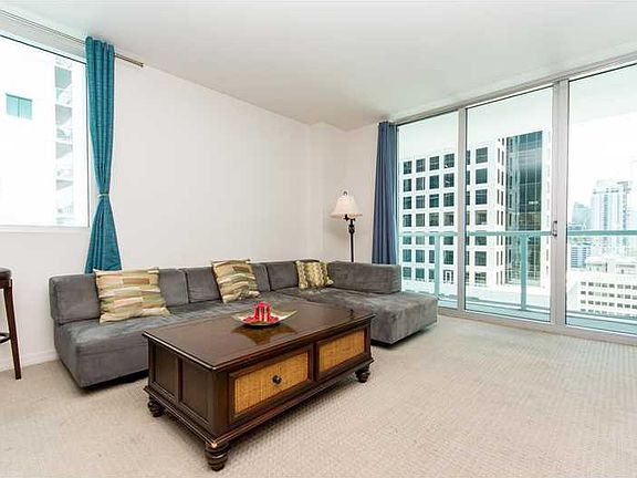 3rd image of 500 Brickell Ave APT 1710