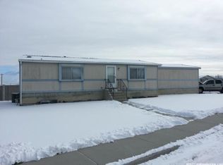 8621 S Meadowlark Ln, West Jordan, UT 84088