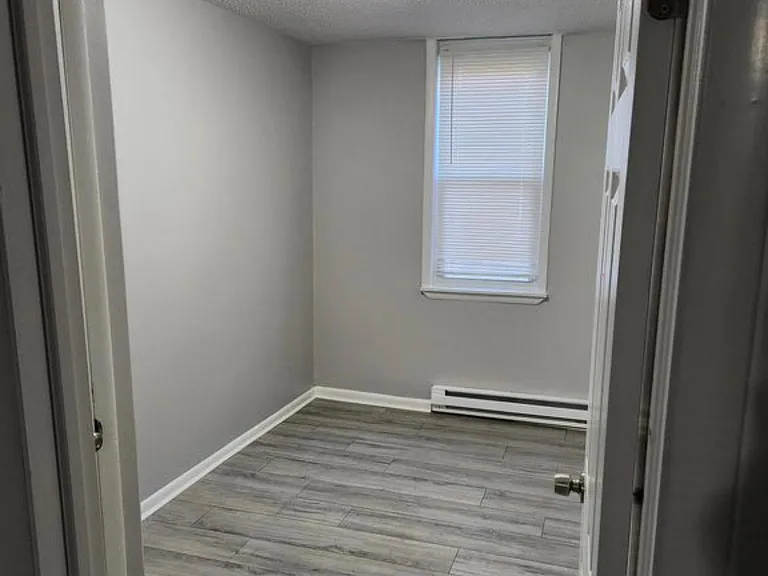 425 Main St #C — Photo 10