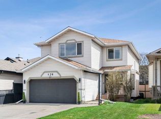 176 W Douglas Ridge Grn SE, Calgary, AB T2Z2T4