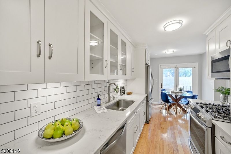 1st image of 63 Mews Ln