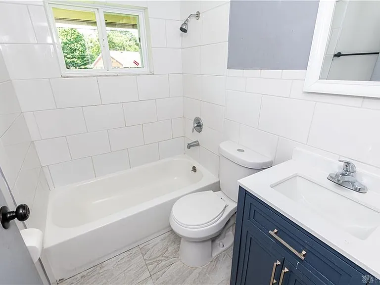 4517 Winchester Dr — Photo 21