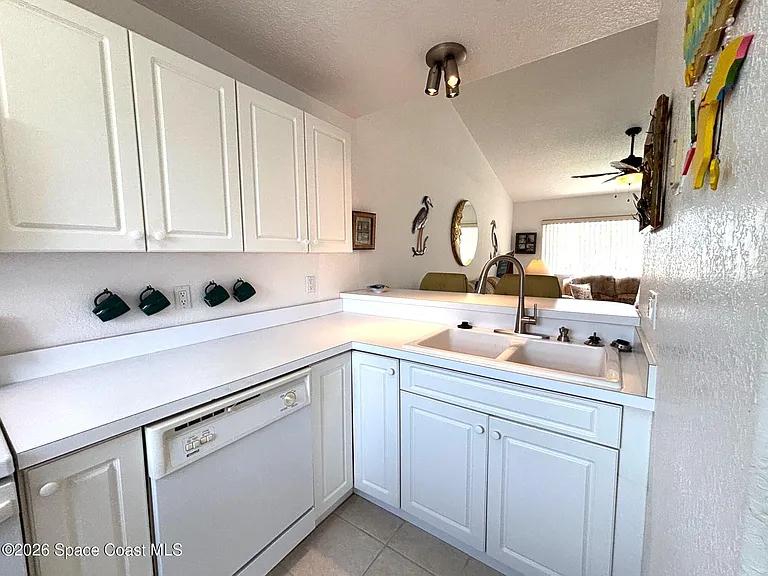 419 Ocean Park Ln #V146 — Photo 11