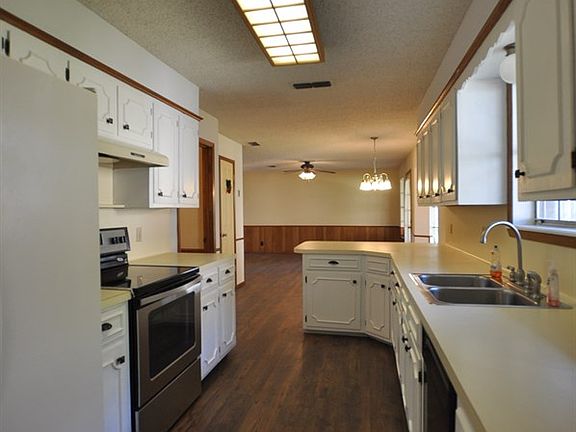 4th image of 16651 Shadyridge Dr