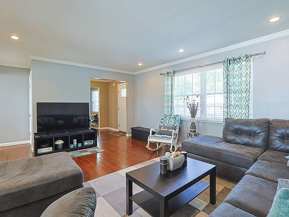 4th image of 9184 Millcliff Dr