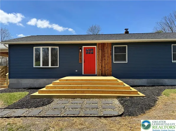 1067 Broadview Dr, Jim Thorpe, PA 18229