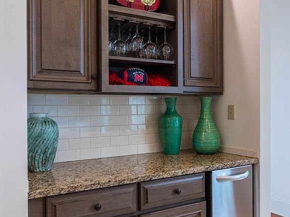 5th image of 421 N 11th St Unit 103