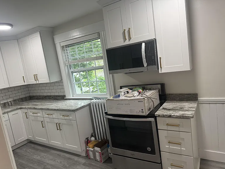 994 Somerville St #2 — Photo 3