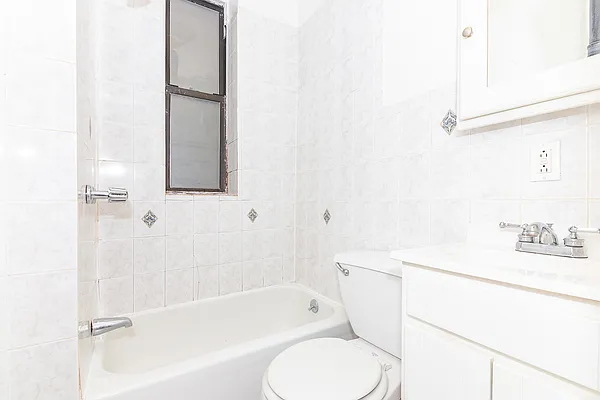 Rented by MySpaceNYC | media 17
