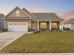 3915 Ten Mile Creek Dr, Sylvania, OH 43560