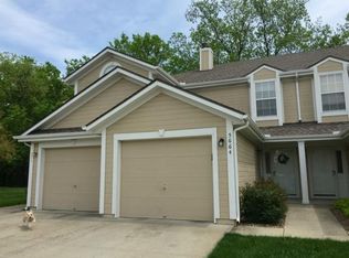 5664 NW Plantation Dr #171B, Lees Summit, MO 64064