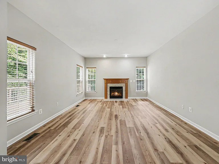 5641 Eppes Island Pl — Photo 6