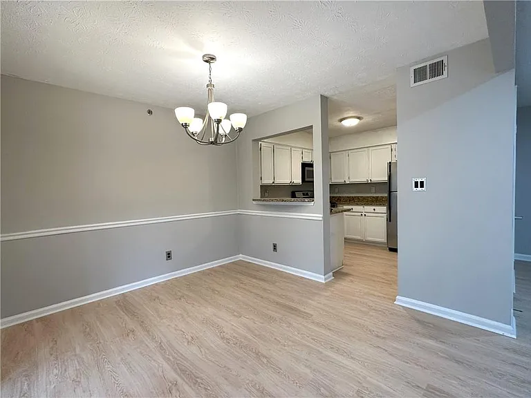 4100 Riverlook Pkwy SE #16 — Photo 3