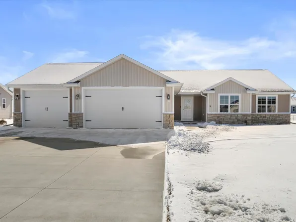W6735 Morrell Ln, Greenville, WI 54942