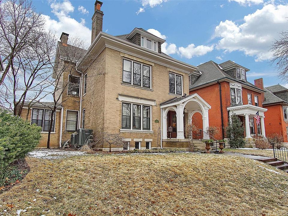 1st image of 3816 Flora Pl