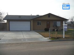 11464 Shepard Dr, Hanford, CA 93230