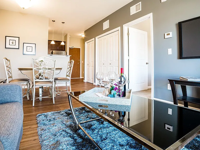 Gateway Green Apartments — Photo 15