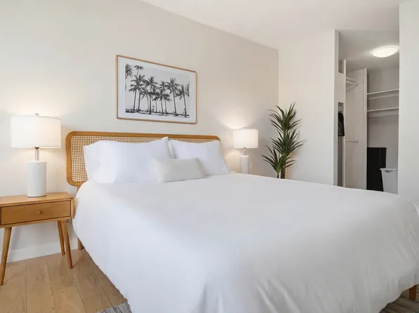 1925 Kalakaua Ave APT 1902, Honolulu, HI 96815