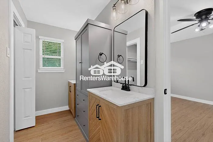 733 Ridgewood Cir — Photo 26