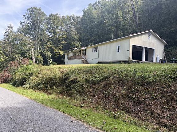 4th image of 369 Trace Fork Rd