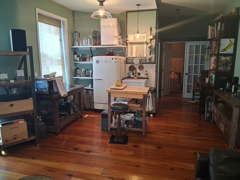 863 Massachusetts Ave #32 — Photo 2
