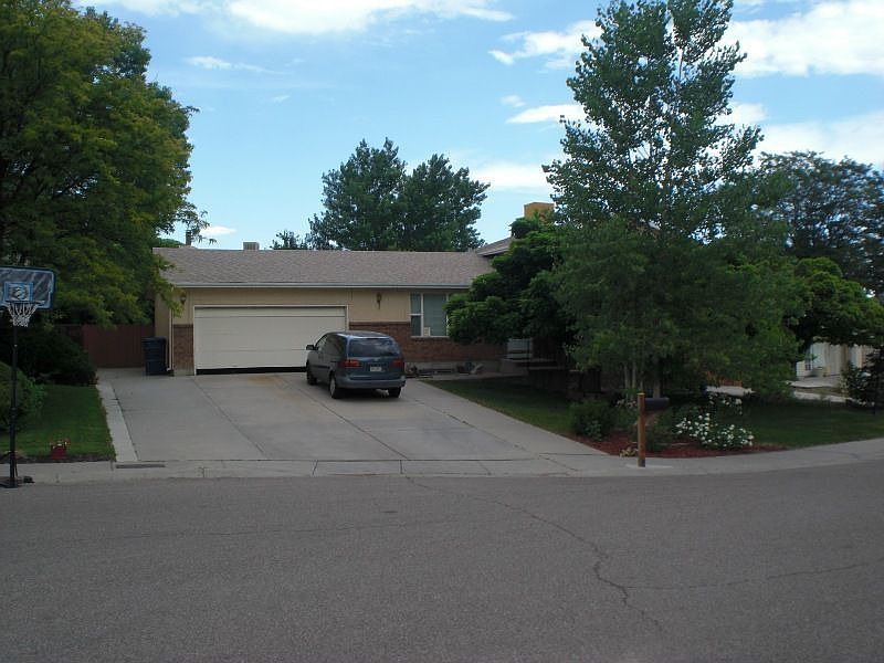 1st image of 2 Goldweed Ct