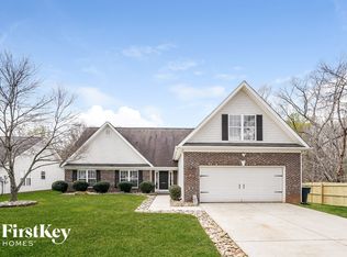 4411 Camden Ridge Dr, Greensboro, NC 27410