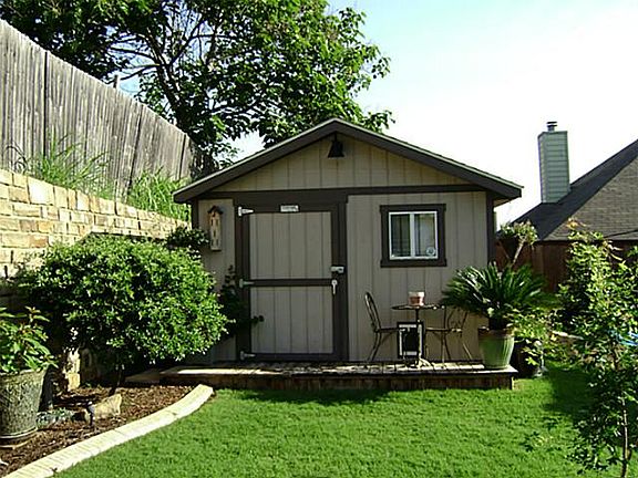 5th image of 4524 Clear Lake Ln