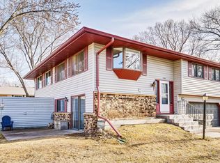 3668 Garden Ct N, Oakdale, MN 55128