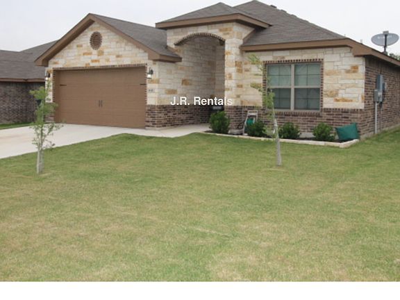 3rd image of 1450 Neff Dr