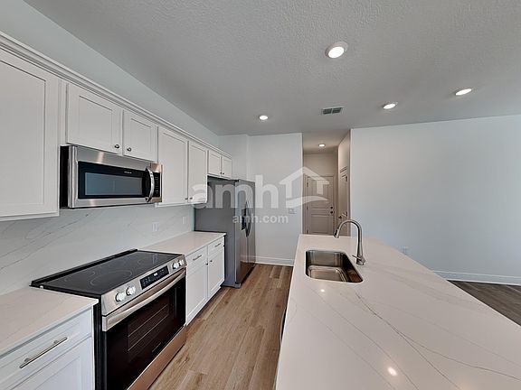 3rd image of 5313 Boulder Creek Cv