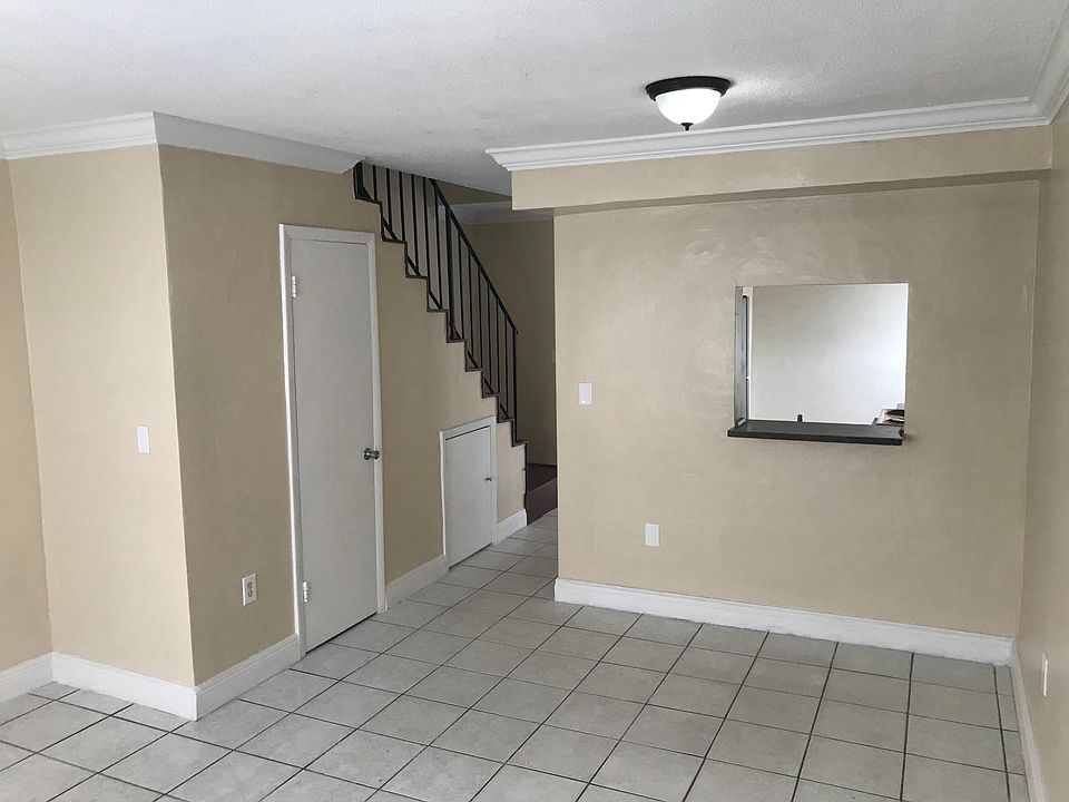 1st image of 13695 NE 3rd Ct APT 15C
