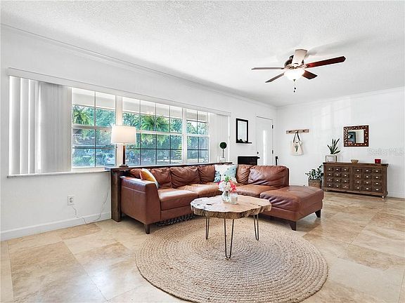 3rd image of 232 Tangelo Ave